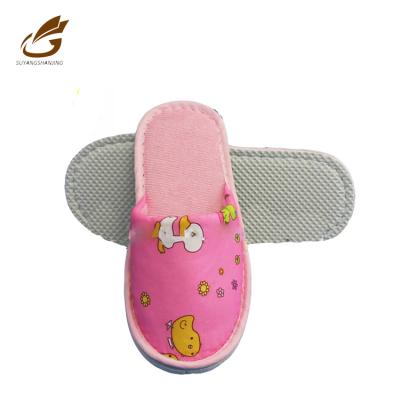 China Polyester Anti-slippery Washable Cute Pink Cute Print Kids Animal Slipper for sale