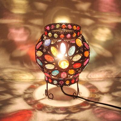 China Multicolored Amazonian Table Decor Lights Retro Vintage Country Style Gift Home Bedside Bedside Decorative Warm Creative Iron DIM Lamp 220V 110V LED for sale