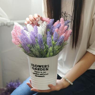 China Natual Touch & eco-friendly & Amazon hot sale fashional artificial plastic lavender dry flower bouquet for home decorative for sale