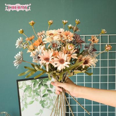 China Natual Touch & eco-friendly & 2021 fashional new product small artificial chrysanthemum wild flower home decoration for sale