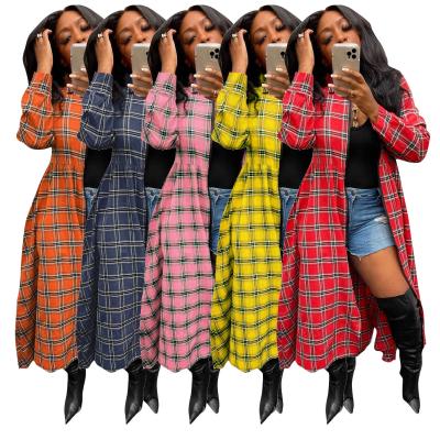 China Fashionable street wear anti-pilling loose plaid long coated long jacket women fall long clothes coat for women plaid jacket for sale