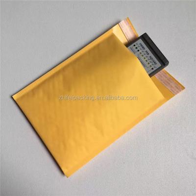 China Lightweight Kraft Bubble Mailers Padded Envelopes Bubble Lined Wholesale for sale