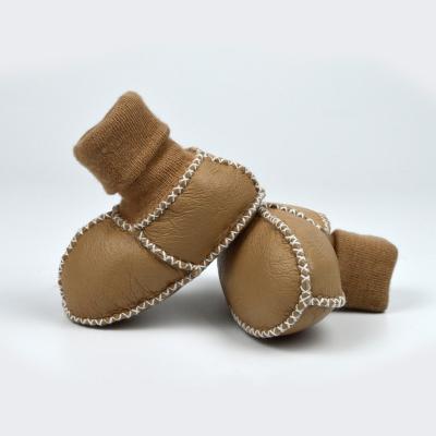 China Lightweight Fur Baby Shoes Sheepskin Baby Shoes For Winter for sale