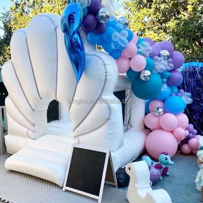 China Amusement park/place party/family/shopping mall/white PVC house inflatable jumping house commercial grade shell social center for wedding party rental for sale