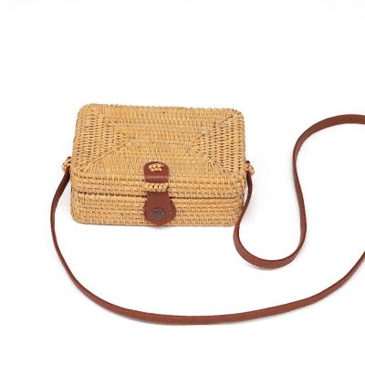 China Natural Handmade Straw Bag High Quality Rattan Handwoven Round Shoulder Leather Bracelets Bag for sale