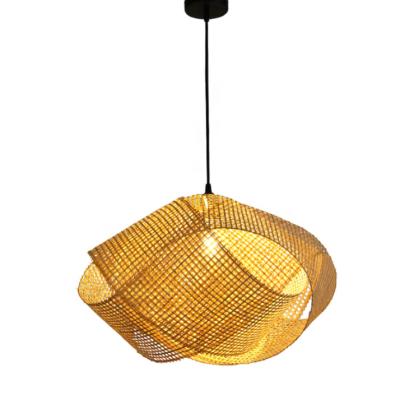 China Modern Decorative Creative New Living Room Wicker Rattan Flower Woven Lampshade Bamboo Woven Pendant Lamp for sale