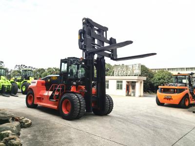 China BENE 30ton forklift with 178 KW Cummins engine with Hydraulic Power Transmission Heavy Duty Diesel Forklift Truck en venta