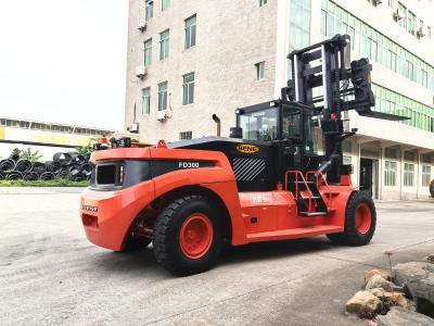 Chine 30T big forklift with 2 Stage 4m Duplex Mast Diesel Forklift à vendre