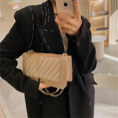 China Luxury Vintage Shoulder Bag New Arrival With Scarf Designer Bag Shoulder Bag for sale