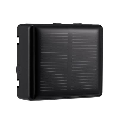 China Motorcycle V26 Motor 2000 MAH Battery Solar Waterproof GPS Tracker Animals Tracking Device Anti Remove Alert Free APP Cattel Mini Tracker for sale