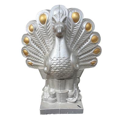 China High Precision Handmade Exquisite Concrete Peacock Statue The Beautiful Mold For Home for sale