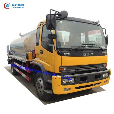 China Japan mark 8 m3 bitumen spraying truck for road construction 5193cc for sale