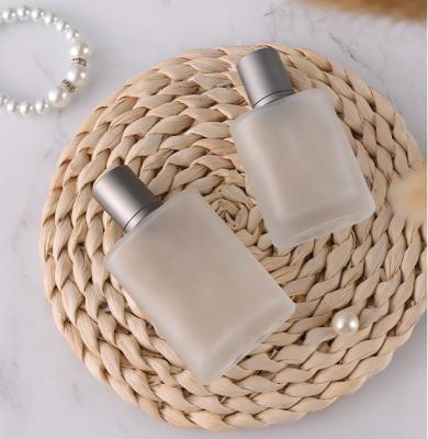 China 2021New Spray Perfume Bottle Cosmetic Empty Frosted Glass Bottle 50ml for sale