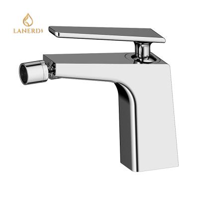 China Hot Selling Health Bidet Faucet Faucets Standards Single Hole Water Drop Chrome Brass Metered Faucet for sale