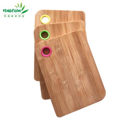 China Sustainable hot 3piece cutting board with colorful loop made of bamboo for sale