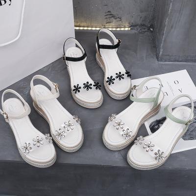 China Wholesale Fashion Trend Elegant Korean Casual Flower Clear Rhinestone Sneaker Women Sandals Wedges Platform for sale