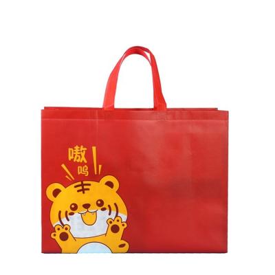 China New style recyclable fashionable eco-friendly oilproof portable laminated nonwoven bag for shopping for sale