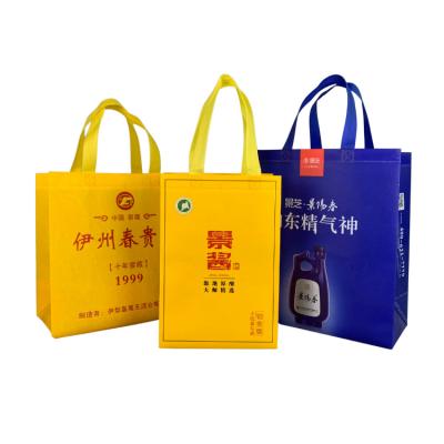 China Affordable Recyclable Reusable Environmental Friendly Materials And Foldable Non Woven Wine Shopping Bag With Customize Logo for sale