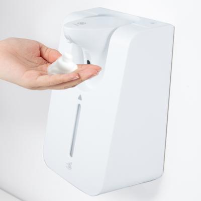 China Foam Soap Dispenser Smart IR Sensor Non Contact Wall Mounted 680ml Hand Sanitizer Dispenser for sale