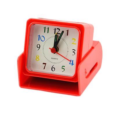 China Minimalist T112 Zhangzhou Gear Table Quartz Movement Desk Table Flip Alarm Retro Clock for sale