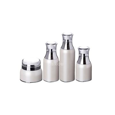 China Cosmetic Packaging 30ml 50ml 100ml Vacuum Pump Bottle Pearl White PP Airless Bottle From China Cosmetic Supplier for sale