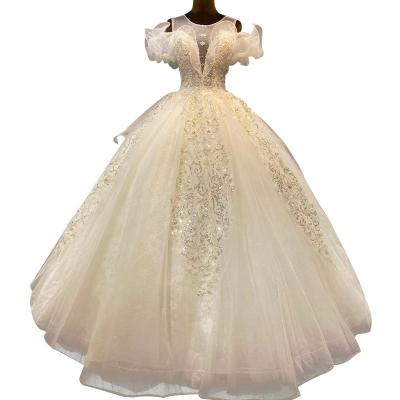 China Pretty Breathable Lace Long Wedding Dress Plus Size Wedding Dress Vintage Women Fashion PrintBride Casual Floral Beach OEM Train for sale