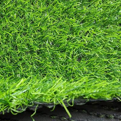 China Garden Plant Hot Sale High Quality Wear Resistant Landscaping Artificial Grass For Football Field for sale