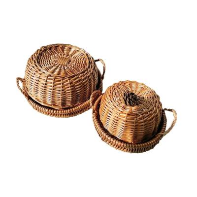 China China Linyi Elegant Wicker Bread Tray With Lid Willow Wicker Basket Food Display Dish for sale