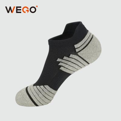 China Breathable Custom Logo Basketball Soccer Unisex Outdoor Running Sports Sports Non Show Men's Cycling Socks for sale