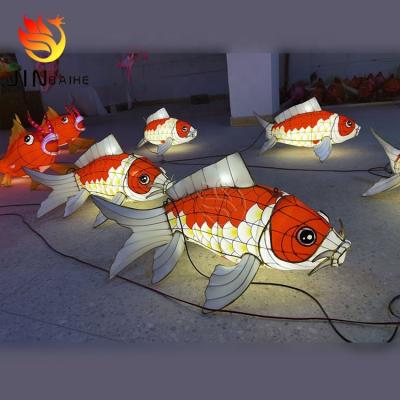 China Restaurants Customize Antique Craft Iron Wire LED Light Koy Karps Silk Lanterns For Fish Themed Restaurant Decoration for sale