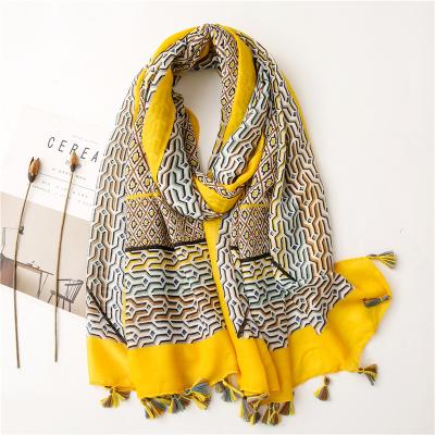 China Fashion summer squishy scarf for elegent brand beach hijab wrap luxury women shawl print tropical soft head scarf squishy for sale