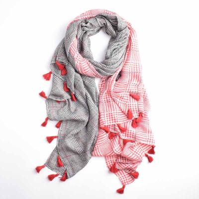 China 2020 Wholesale Latest Cotton Tassel Scarf High Quality Fashion Hijab Red Plover Element Women Print Head Scarf for sale