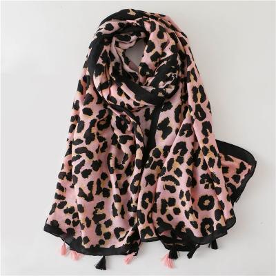 China Women Cotton 2019 Long Scarf Autumn Winter Spain Style Female Chic Design Pink Leopard Pattern Scarf Muffler Cape Shawl for sale