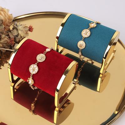 China Jewelry Collect Bulk Quick Wholesale Jewelry Watch Organizer Stand Watch Holder Display for sale