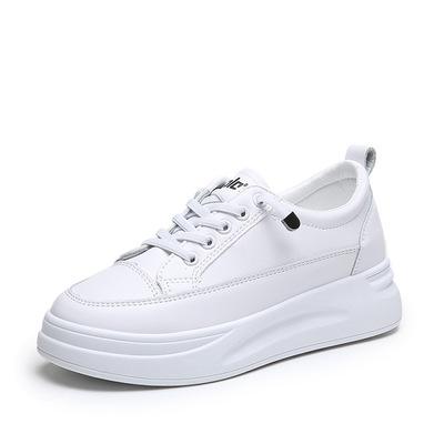 China 2021 Latest Classic New Arrival Evergreen Design Women Fashion Sneakers Trendy White Casual Shoes For Women for sale