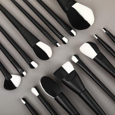 China Angular Blush Makeup Beauty Tool Makeup Brush Wholesale Private Label Face Makeup Brush for sale