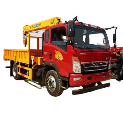 China TRUCK CRANE SINOTRUK CDW 4x2 6 Wheels Telescopic Steep Boom Loader Crane Truck Mounted Crane With 8 Ton Hydraulic Truck Cranes For Sale for sale