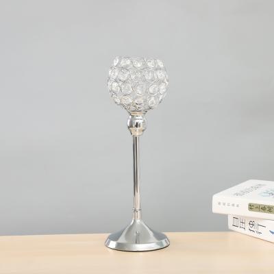 中国 Home Decoration Candlelight Dinner Props European Creative Crystal Candlestick Wedding Hotel Household Metal Ornaments 販売のため