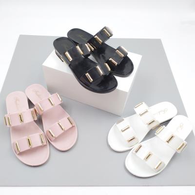 China Fashion trend women and lady freeze slides women sandal decoration shiny outdoor beach bling female slippers for sale