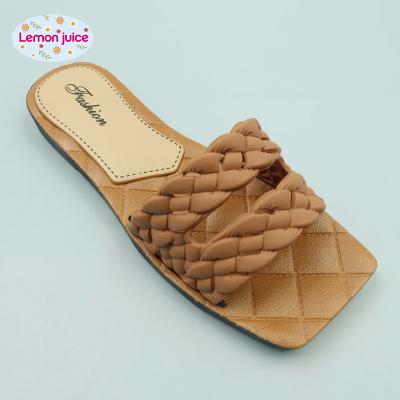 China Hot Selling Trend Home Fashion High Quality PVC Slipper Women Slippers Soft And Comfortable Weave Slippers for sale