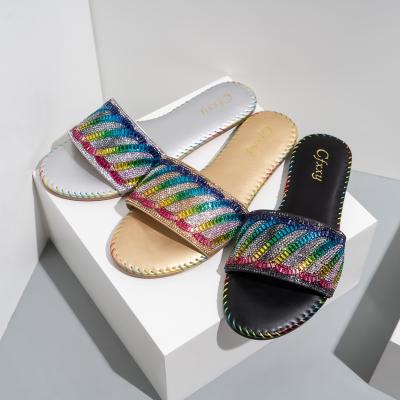 China 2021 Summer New Color Trend Women's Fashion Trend Rhinestone Flat Bottom Flip Flop Home Outdoor Casual Women's Slippers for sale