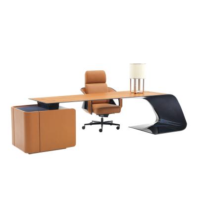 China Convertible Customized Luxury Leather Executive Office Boss Desk Table for sale