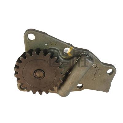 China 6206-51-1200 Construction Machinery Excavator Spare Part Oil Pump For PC60-5 4D95 Construction Machinery Excavator Engine Water Part for sale