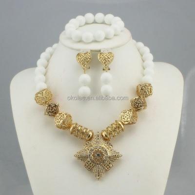 China Large Garment KJ2404 Nigeria Round White Pearls Necklace Jewelry Sets18K Gold Plated Jewelry Sets For Women for sale