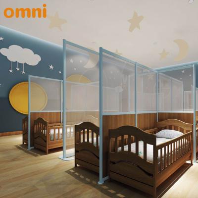 China Commercial Furniture Aluminum Frame With Glass/PET/Acrylic Material Free Room Divider Board With Wheels for sale