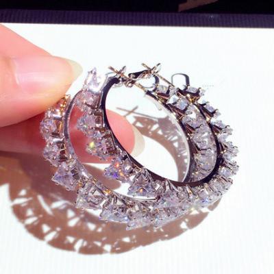 China Romantic Exaggeration Circle Earrings For Women Earrings Fashion Jewelry Trend The New Round Big Rhinestone Earrings for sale