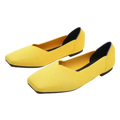 China 2022 Lightweight Breathable Ladies Slip On Custom PVC Shoes Large Size Fashion Elegant Shoes Flat Bottom Flat Slippers For Women for sale