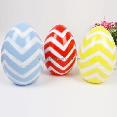 China Holiday decoration & 2021 Gift New Product Plastic Printed Wavy Egg for sale