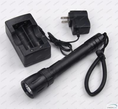 China Zoomable Led Flashlight With 1800 Lumens, Portable Cree Led Flashlight Torch for sale