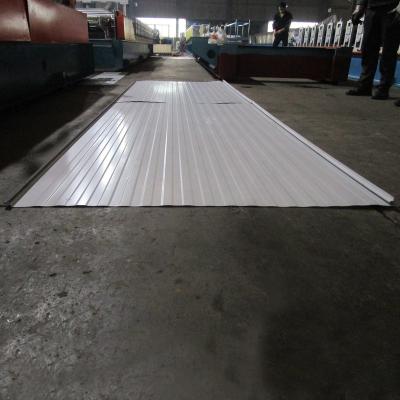 China Pre-shear Adjustable Coating Roofing Sheet Making Machine For PU Stapled Panel for sale